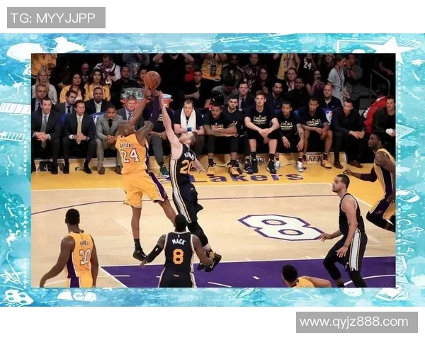 科比在与勇士的最后时刻展现传奇风采的经典对决回顾 科比在与勇士的最后时刻展现传奇风采的经典对决回顾